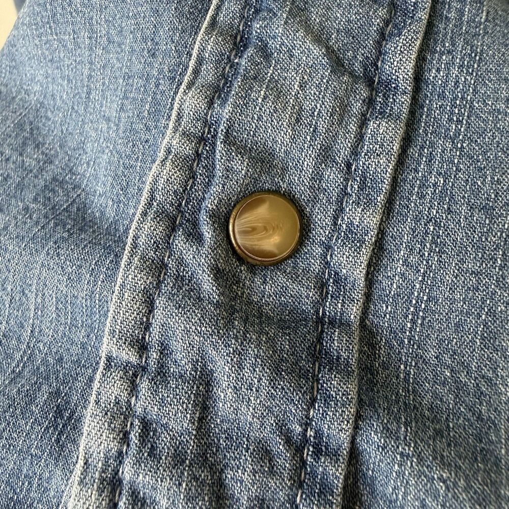 Wrangler Size Medium Indigo Chambray Brown Pearl Snap Button Down Western  Rodeo - Picture 5 of 10